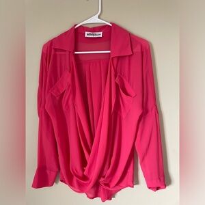 CO&CRUSH fuchsia hot pink deep cut blouse size small NWOT long sleeve